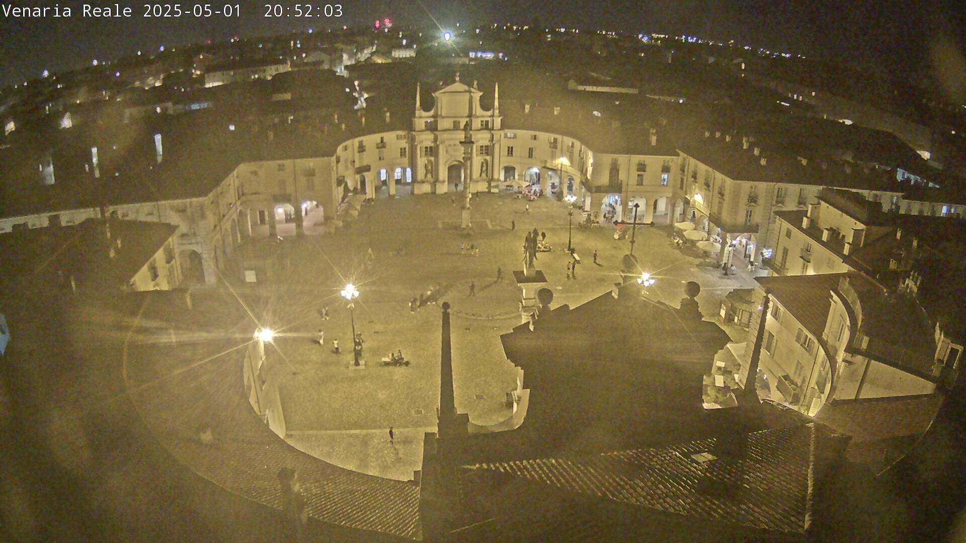 immagine della webcam nei dintorni di Cerreto d'Asti: webcam Venaria Reale